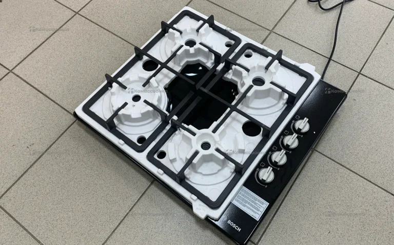 Газовая варочная поверхность Bosch PBH6C6B90R