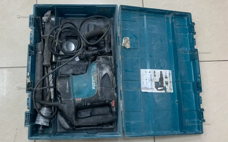Отбойный молоток makita HR4501С