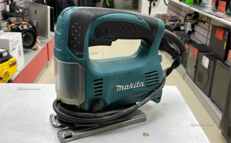 Электролобзик makita 4329
