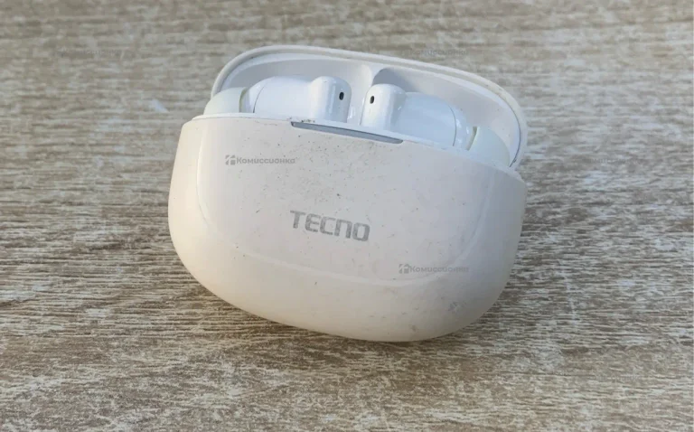 Наушники  Tecno