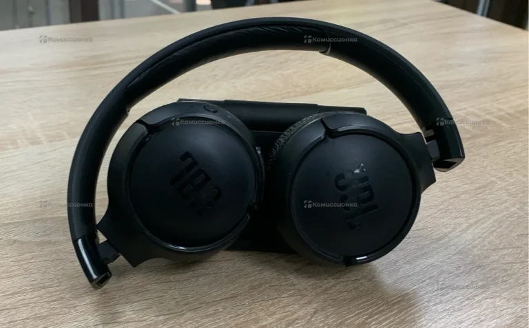 Наушники  JBL