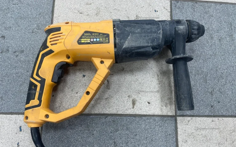 Перфоратор сетевой Denzel RH-1050-26