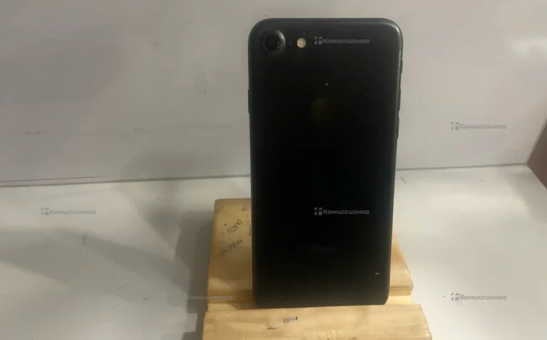 Apple iPhone 7 2/32 ГБ