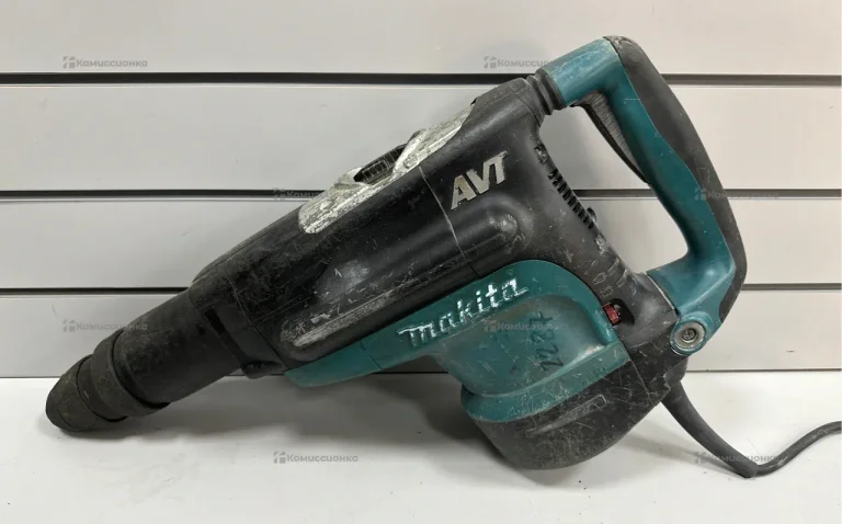 Перфоратор makita HR5211C