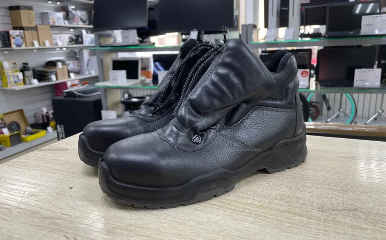 Ботинки зимние 43р