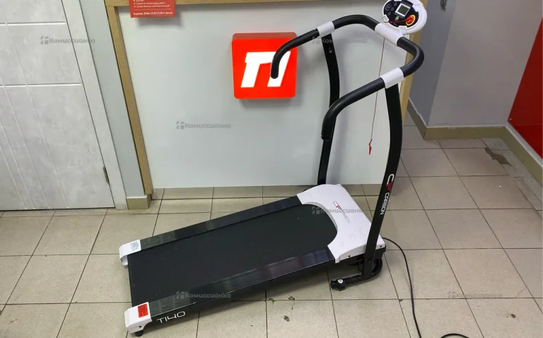Беговая дорожка Carbon Fitness T140