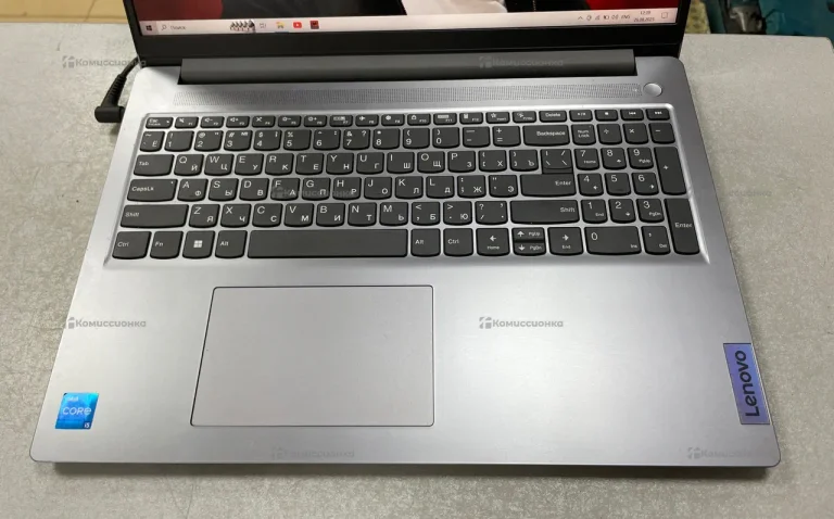 Ноутбук Lenovo IdeaPad Slim 3 16IAH8