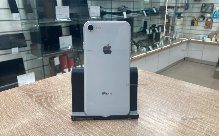 Apple iPhone 8 2/64 ГБ