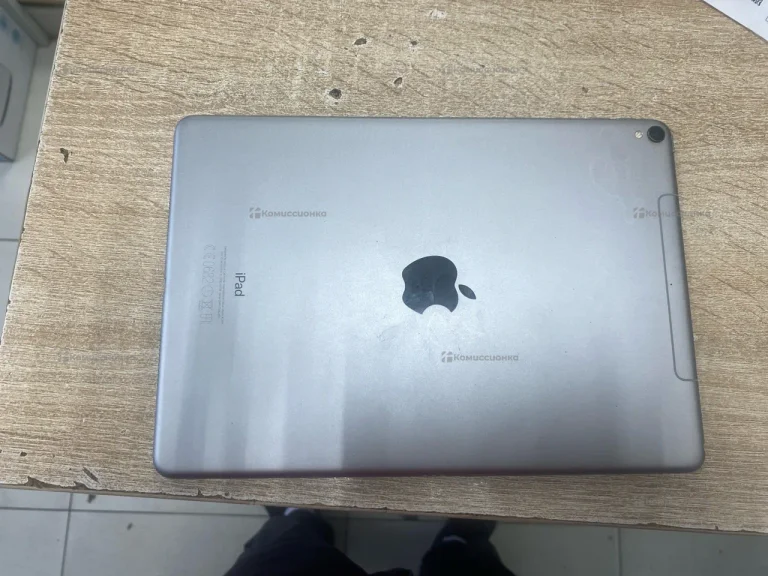 Планшет Apple iPad Pro 10.5 64Gb Wi-Fi + Cellular