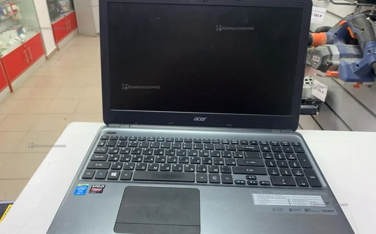 Ноутбук  acer aspire e1-572g