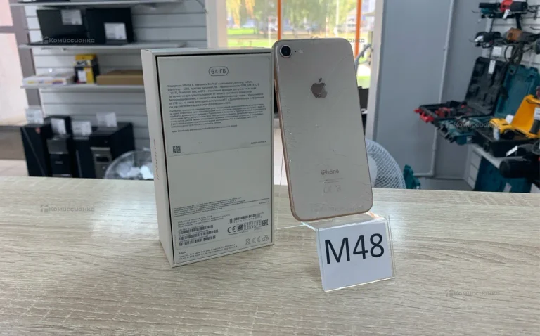 Apple iPhone 8 64 ГБ