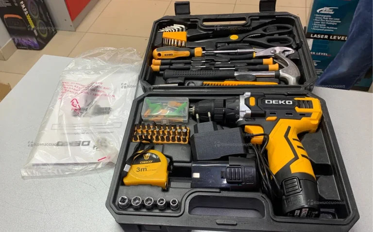 Акк.дрель-шуруповерт Deko DKCD12FU + набор инструментов