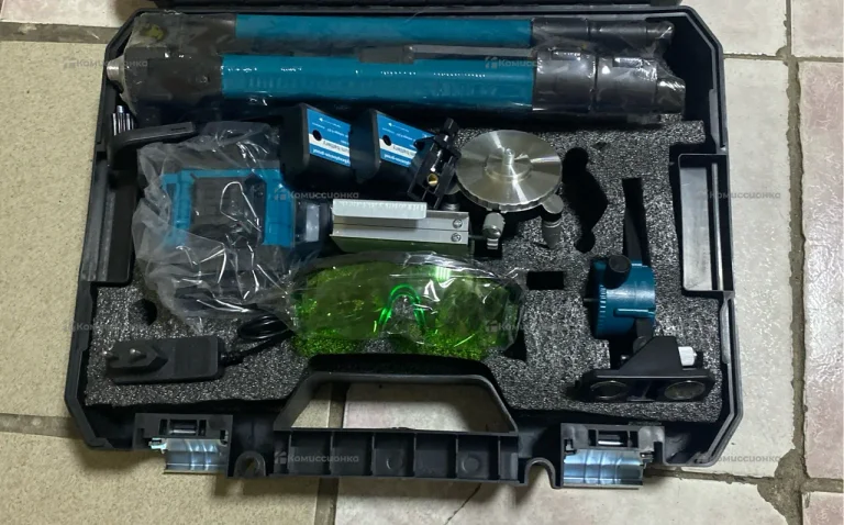 Лазерный уровень Makita