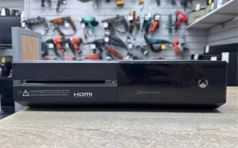 Приставка Xbox One 500Gb