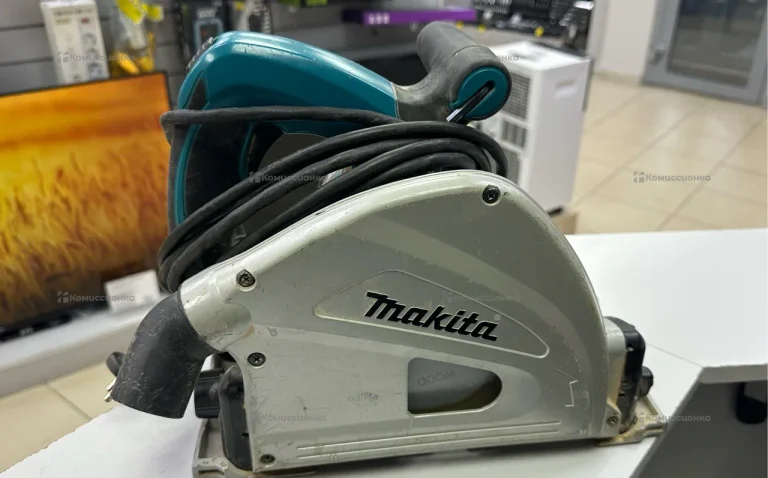 Погружная пила Makita SP6000 (2018)