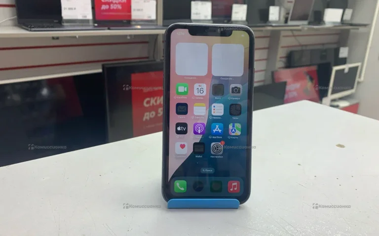 Apple iPhone 11 4/64 ГБ