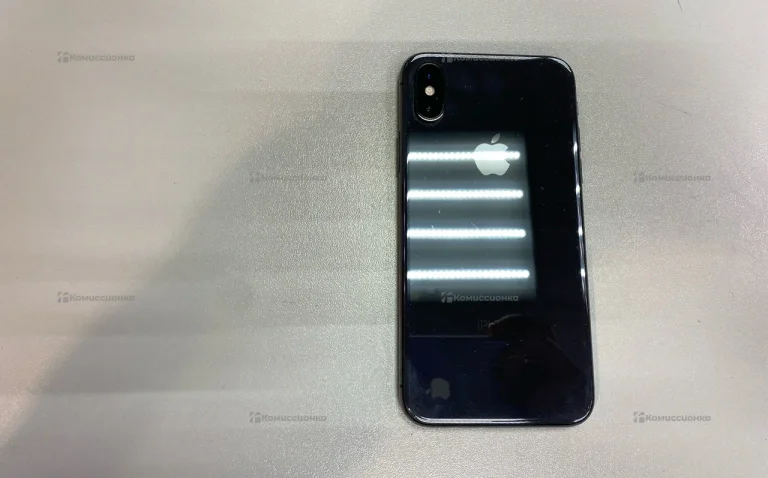 Apple iPhone X 3/64 ГБ
