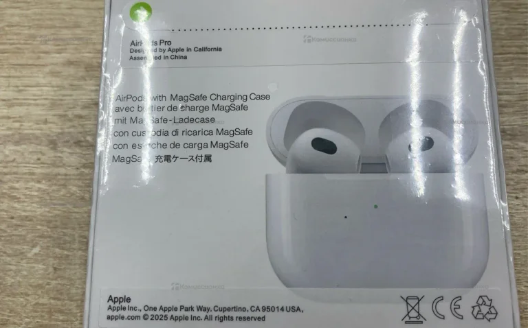 Наушники  AirPods 4