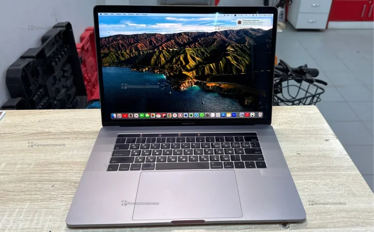 Ноутбук MacBook Pro 2016г