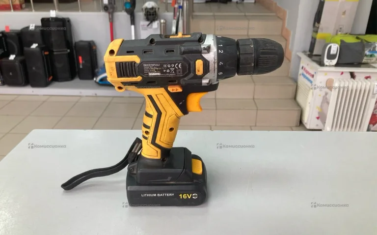 Аккумуляторная дрель-шуруповерт Deko DKCD16FU-Li