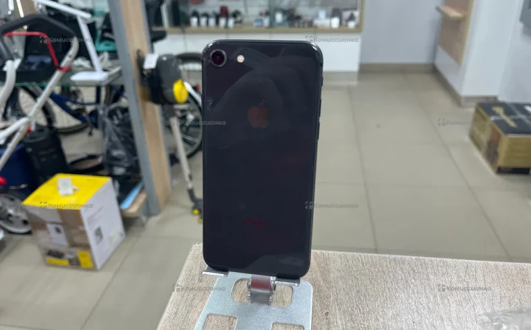Apple IPhone 8 64Gb
