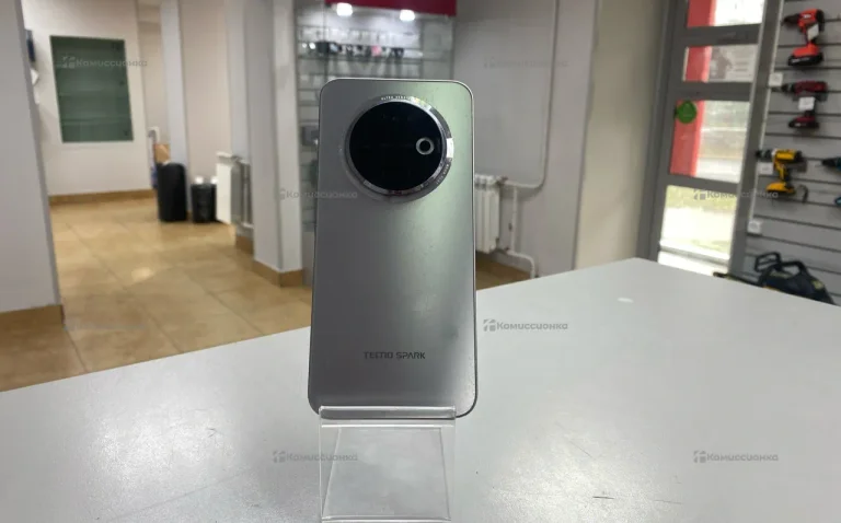 Tecno Spark 30C 4/128 ГБ