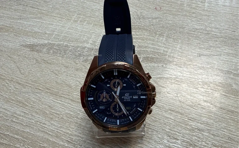 Часы  Casio Edifice EFR-556P