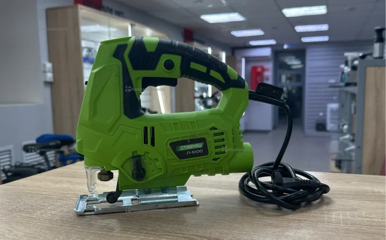 Электролобзик Ставмаш Л-1000