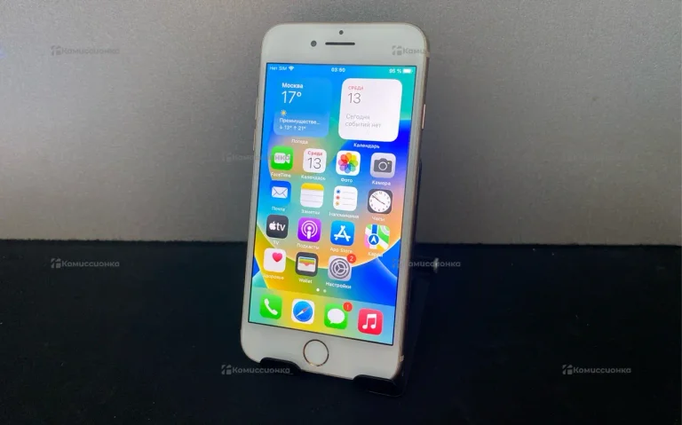 Apple iPhone 8 64 ГБ.