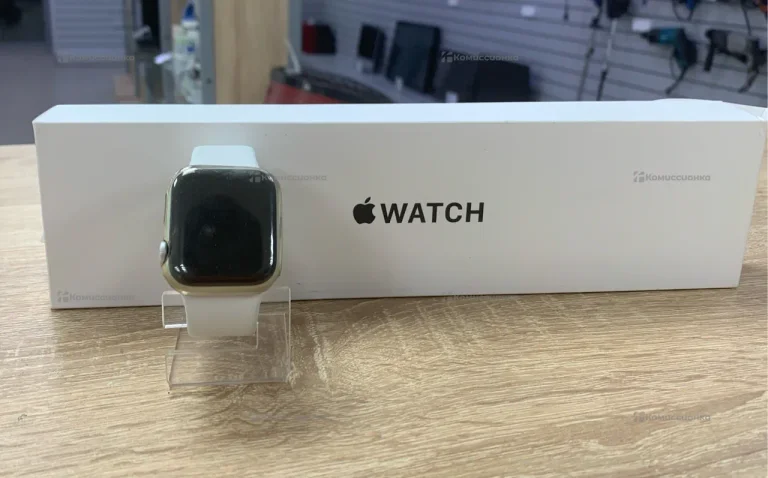 Часы  Apple Watch SE 2 40mm