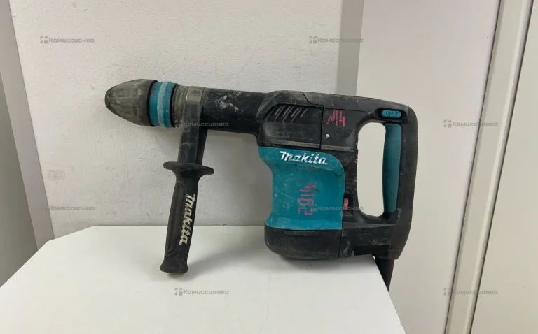 Отбойный молоток makita HM0870C