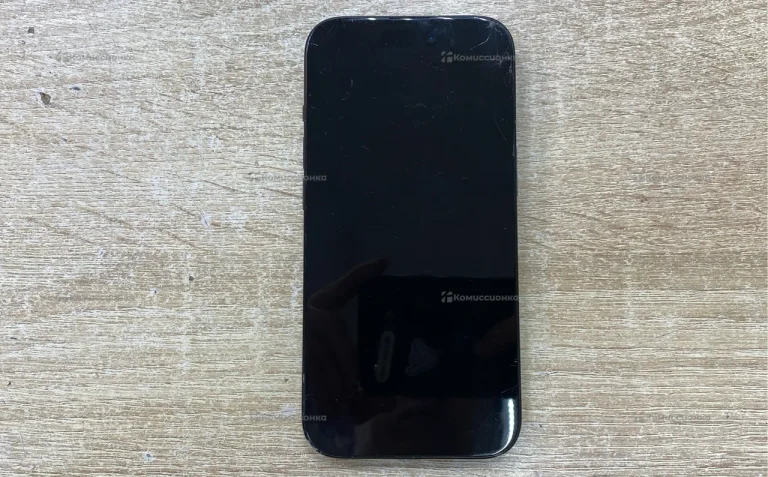 Apple iPhone 15 6/128 ГБ