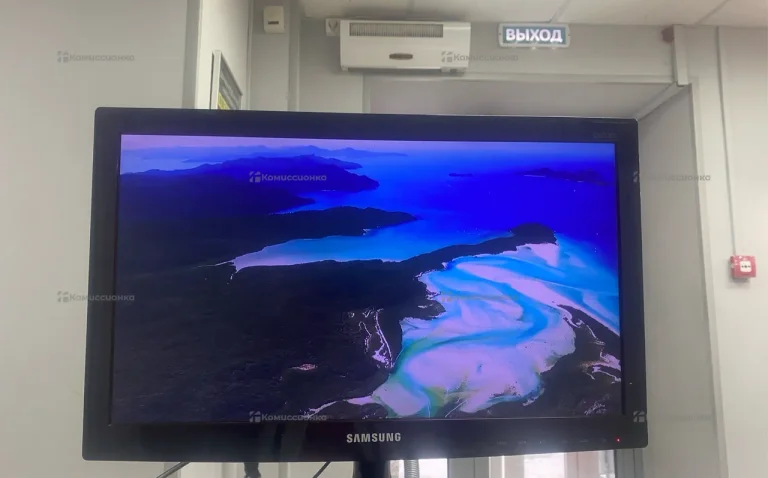 Монитор Samsung S20D300HY