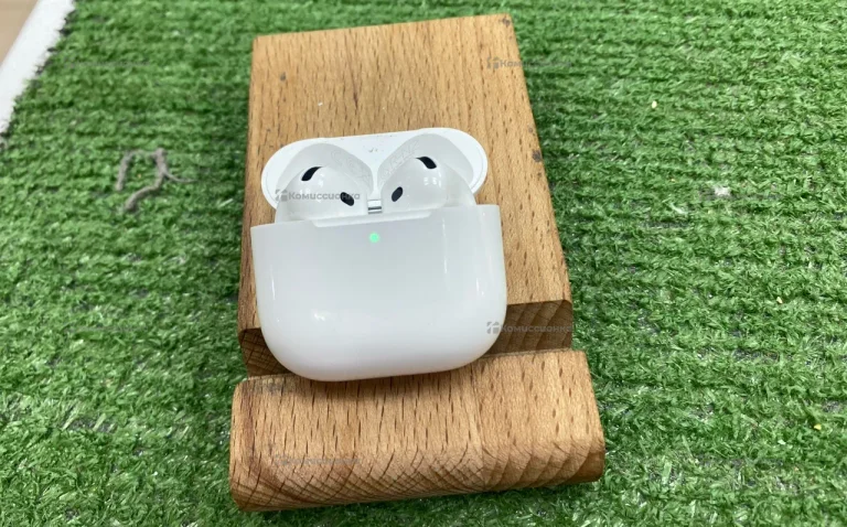 Наушники  AirPods 4 без шумоподавления