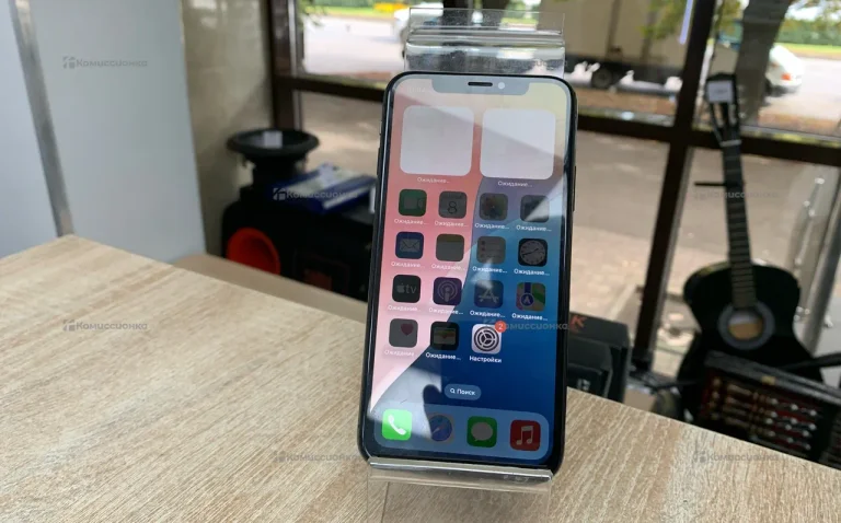 Apple iPhone XS 4/64 ГБ