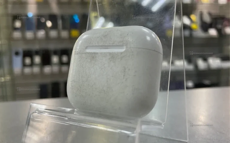 Наушники  apple airpods 4
