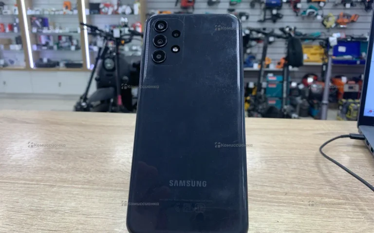 Samsung Galaxy A13 4/64 ГБ