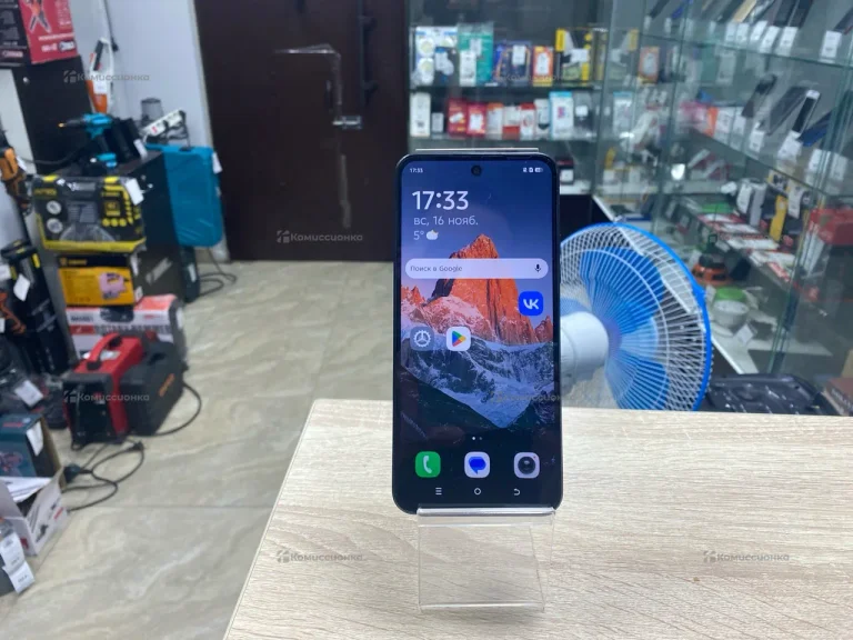 Tecno Spark 40C 4/128 ГБ