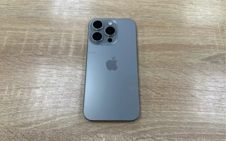 Apple iPhone 15 Pro 8/128 ГБ