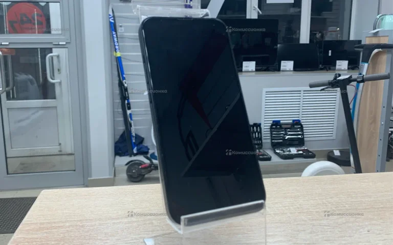 Apple iPhone 13 4/128 ГБ