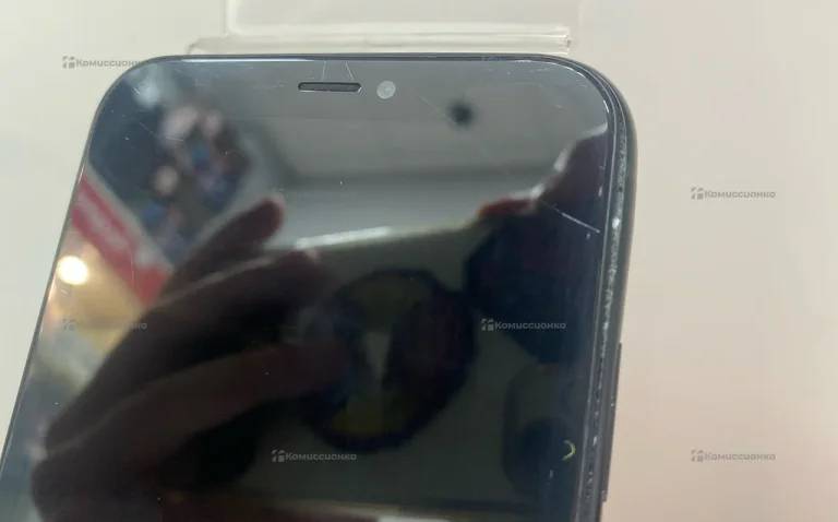 Apple iPhone Xr 64 ГБ.