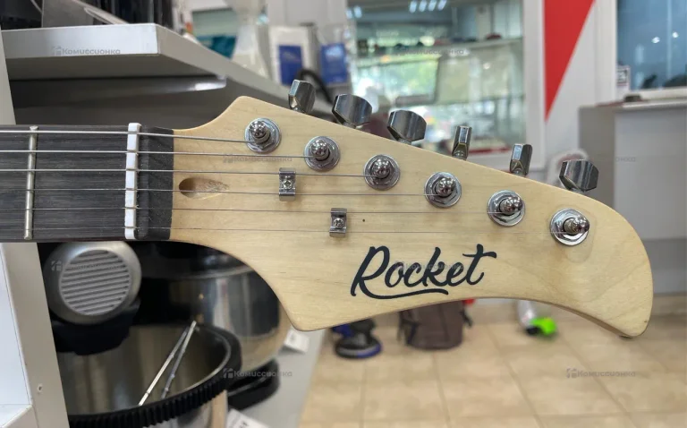 Электрогитара Rocket ST01BK