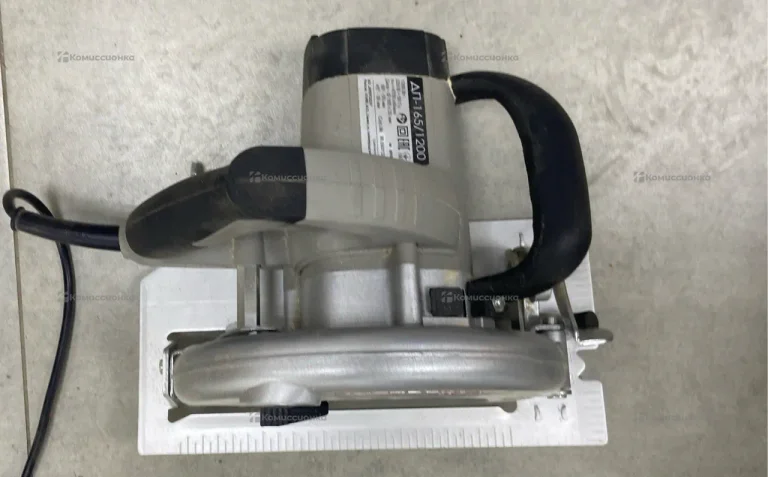 Дисковая пила Интерскол ДП-165/1200