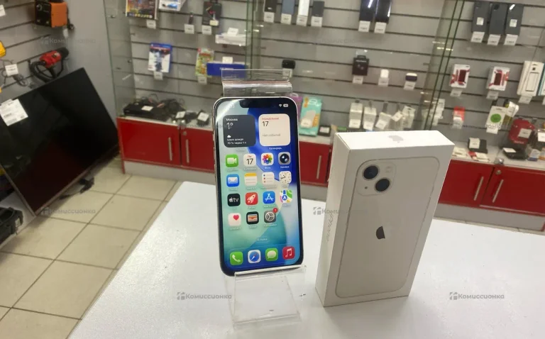 Apple iPhone 13 4/64 ГБ