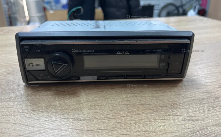 Автомагнитола  Aura AMH-760SP