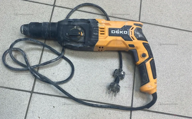 Перфоратор Deko dkh1100w