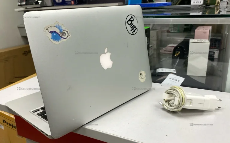 Ноутбук  MacBook Air 15 (2013)