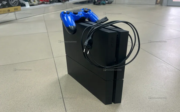 Приставка PS4. PS4 Fat 1TB