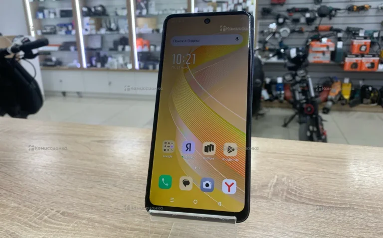 Infinix Smart 8 4/128 ГБ