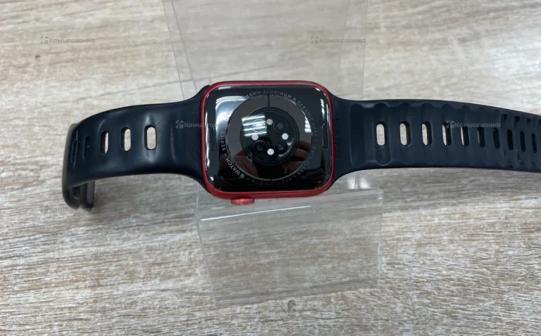 Часы  Apple Watch Series 6